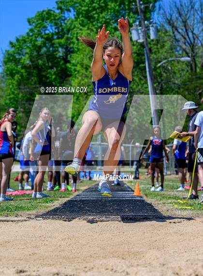 Thumbnail 1 in 5A East Conference Track Meet @ Mountain Home photogallery.