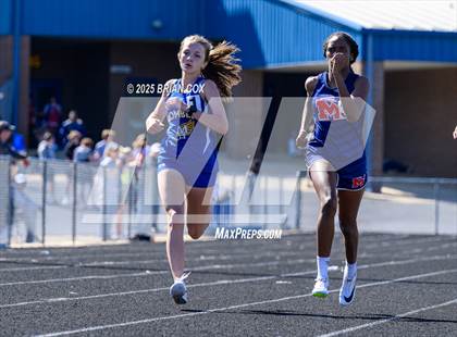 Thumbnail 3 in 5A East Conference Track Meet @ Mountain Home photogallery.