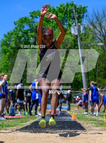 Thumbnail 1 in 5A East Conference Track Meet @ Mountain Home photogallery.