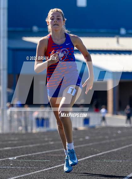 Thumbnail 2 in 5A East Conference Track Meet @ Mountain Home photogallery.
