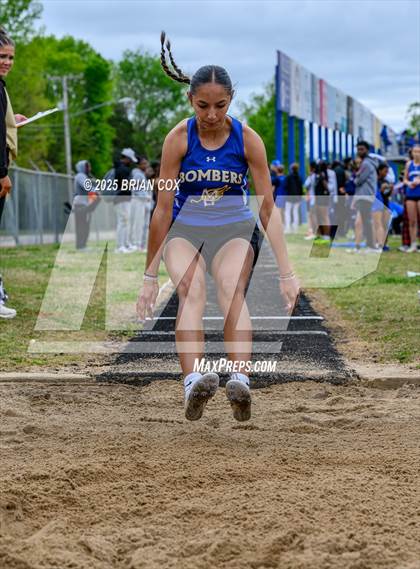 Thumbnail 3 in 5A East Conference Track Meet @ Mountain Home photogallery.