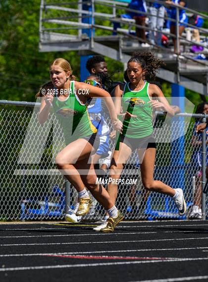 Thumbnail 3 in 5A East Conference Track Meet @ Mountain Home photogallery.