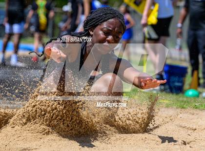 Thumbnail 3 in 5A East Conference Track Meet @ Mountain Home photogallery.