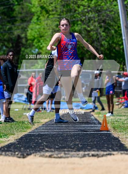 Thumbnail 1 in 5A East Conference Track Meet @ Mountain Home photogallery.