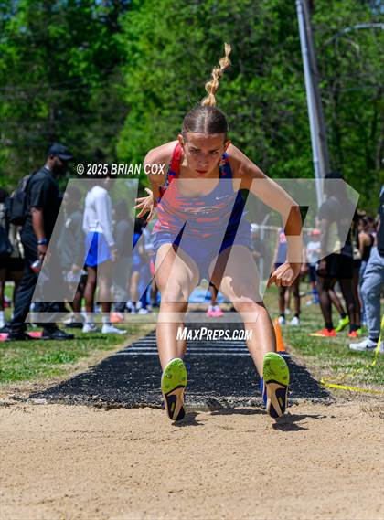 Thumbnail 1 in 5A East Conference Track Meet @ Mountain Home photogallery.