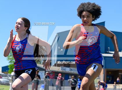 Thumbnail 2 in 5A East Conference Track Meet @ Mountain Home photogallery.
