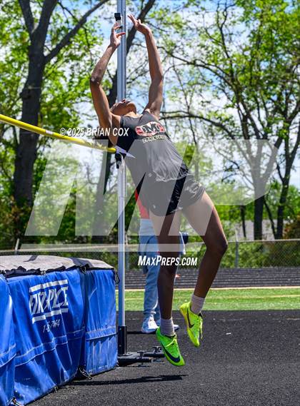 Thumbnail 1 in 5A East Conference Track Meet @ Mountain Home photogallery.