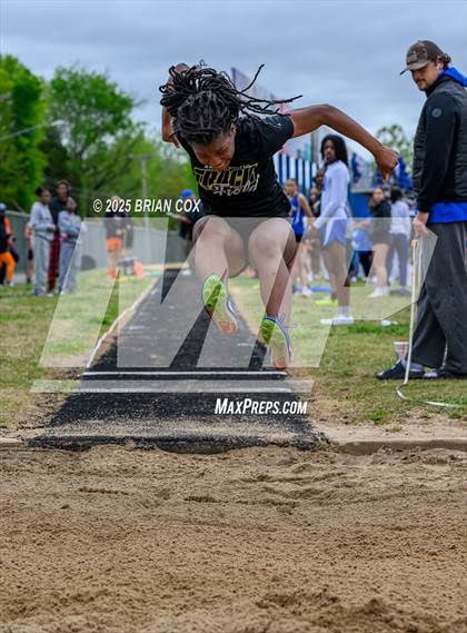 Thumbnail 2 in 5A East Conference Track Meet @ Mountain Home photogallery.