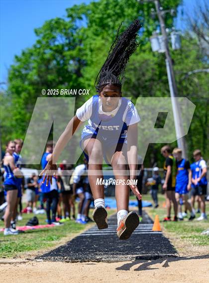 Thumbnail 3 in 5A East Conference Track Meet @ Mountain Home photogallery.
