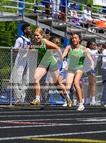 Thumbnail 2 in 5A East Conference Track Meet @ Mountain Home photogallery.
