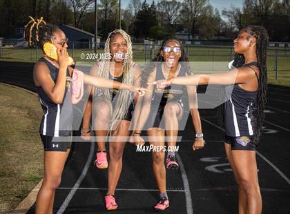 Thumbnail 3 in DeSoto Central (Team & Individual) photogallery.