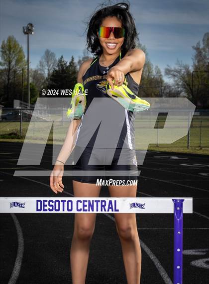 Thumbnail 2 in DeSoto Central (Team & Individual) photogallery.
