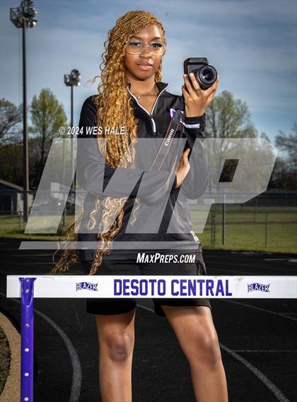Thumbnail 1 in DeSoto Central (Team & Individual) photogallery.