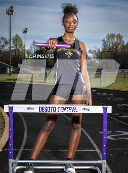Thumbnail 2 in DeSoto Central (Team & Individual) photogallery.
