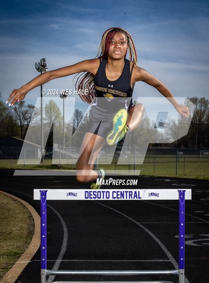 Thumbnail 2 in DeSoto Central (Team & Individual) photogallery.