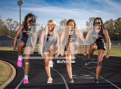 Thumbnail 1 in DeSoto Central (Team & Individual) photogallery.