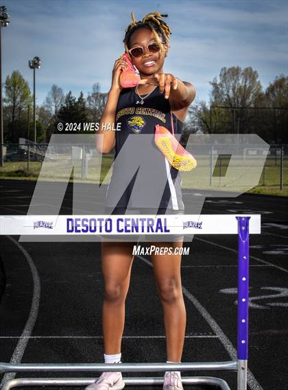 Thumbnail 3 in DeSoto Central (Team & Individual) photogallery.