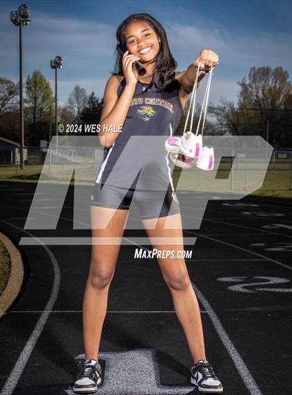 Thumbnail 3 in DeSoto Central (Team & Individual) photogallery.