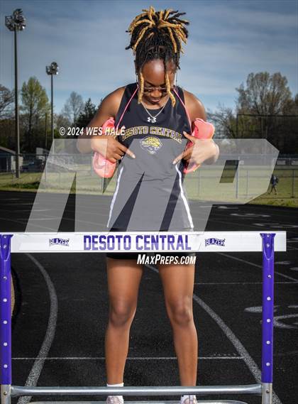 Thumbnail 2 in DeSoto Central (Team & Individual) photogallery.