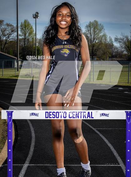 Thumbnail 1 in DeSoto Central (Team & Individual) photogallery.