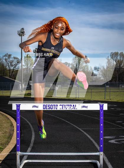 Thumbnail 2 in DeSoto Central (Team & Individual) photogallery.