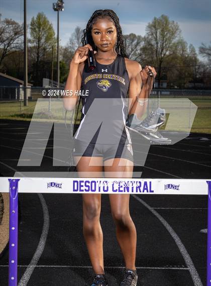 Thumbnail 2 in DeSoto Central (Team & Individual) photogallery.
