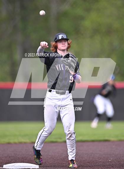 Thumbnail 2 in Lake Stevens @ Woodinville (District 1/2 4A Baseball) photogallery.