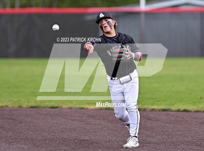 Thumbnail 2 in Lake Stevens @ Woodinville (District 1/2 4A Baseball) photogallery.
