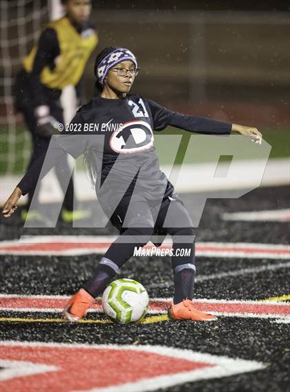 Thumbnail 3 in McIntosh @ Dutchtown photogallery.