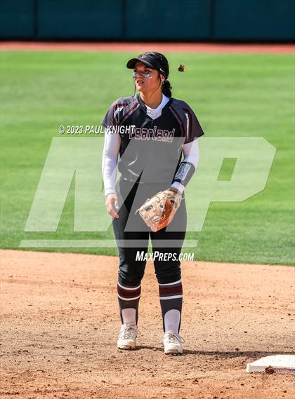 Thumbnail 2 in Pearland vs. Guyer (UIL 6A Softball Final) photogallery.