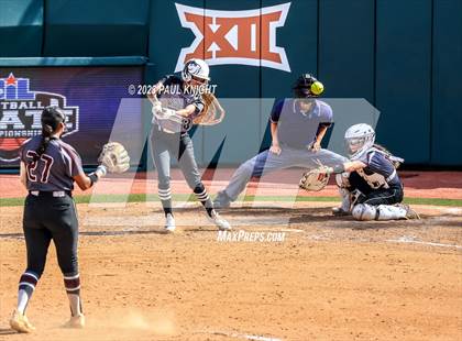Thumbnail 1 in Pearland vs. Guyer (UIL 6A Softball Final) photogallery.