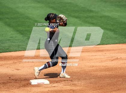Thumbnail 2 in Pearland vs. Guyer (UIL 6A Softball Final) photogallery.