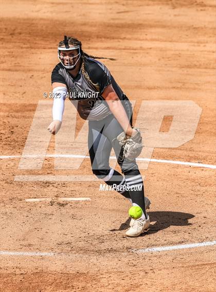 Thumbnail 2 in Pearland vs. Guyer (UIL 6A Softball Final) photogallery.
