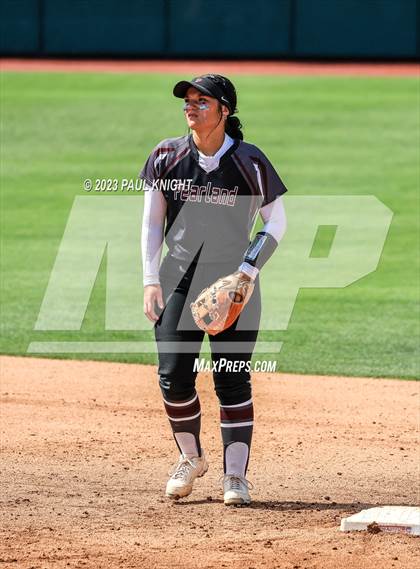 Thumbnail 1 in Pearland vs. Guyer (UIL 6A Softball Final) photogallery.