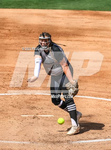 Thumbnail 3 in Pearland vs. Guyer (UIL 6A Softball Final) photogallery.