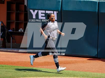 Thumbnail 1 in Pearland vs. Guyer (UIL 6A Softball Final) photogallery.