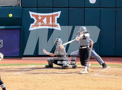 Thumbnail 3 in Pearland vs. Guyer (UIL 6A Softball Final) photogallery.