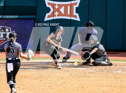 Thumbnail 2 in Pearland vs. Guyer (UIL 6A Softball Final) photogallery.