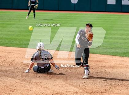 Thumbnail 1 in Pearland vs. Guyer (UIL 6A Softball Final) photogallery.