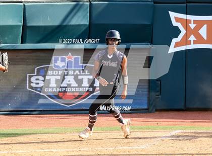 Thumbnail 1 in Pearland vs. Guyer (UIL 6A Softball Final) photogallery.