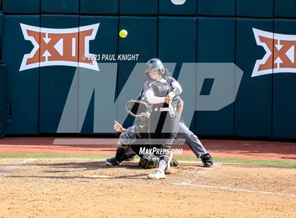 Thumbnail 3 in Pearland vs. Guyer (UIL 6A Softball Final) photogallery.