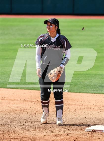 Thumbnail 1 in Pearland vs. Guyer (UIL 6A Softball Final) photogallery.