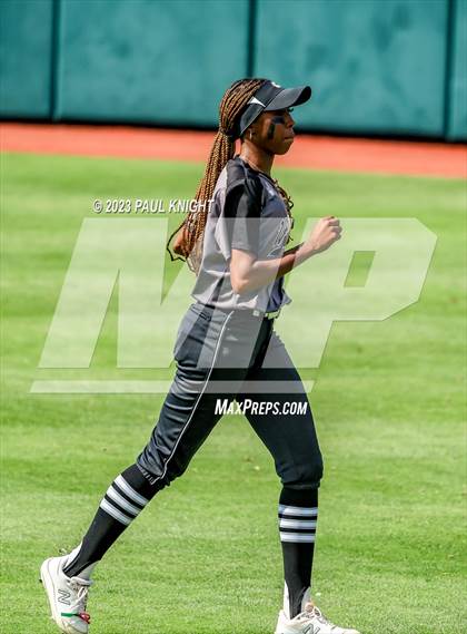 Thumbnail 1 in Pearland vs. Guyer (UIL 6A Softball Final) photogallery.