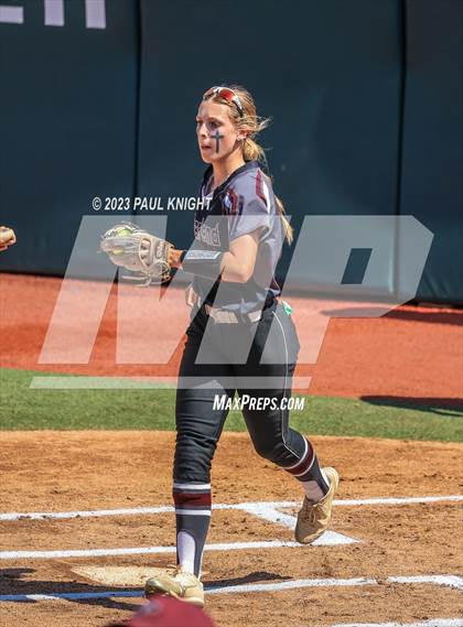 Thumbnail 1 in Pearland vs. Guyer (UIL 6A Softball Final) photogallery.