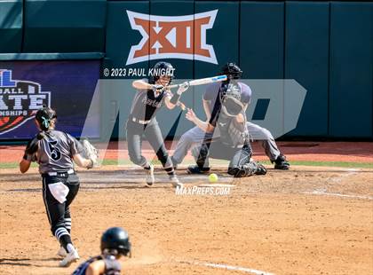 Thumbnail 1 in Pearland vs. Guyer (UIL 6A Softball Final) photogallery.