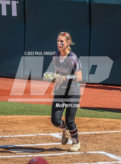 Thumbnail 3 in Pearland vs. Guyer (UIL 6A Softball Final) photogallery.