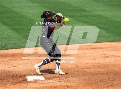 Thumbnail 3 in Pearland vs. Guyer (UIL 6A Softball Final) photogallery.