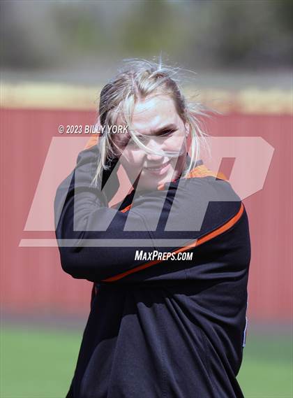 Thumbnail 1 in Grand Saline vs Chisum photogallery.