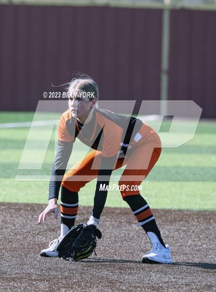 Thumbnail 2 in Grand Saline vs Chisum photogallery.
