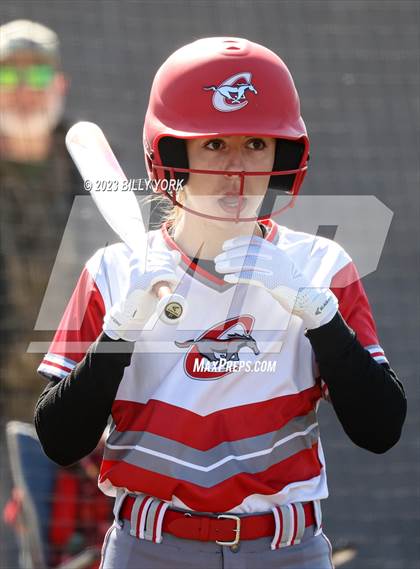 Thumbnail 1 in Grand Saline vs Chisum photogallery.